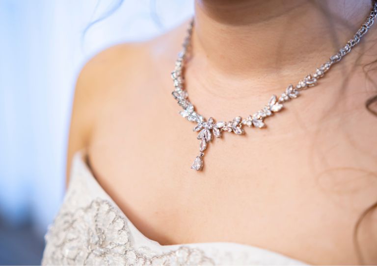 Necklace of diamonds