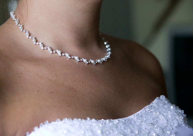 Bridal necklace for wedding day