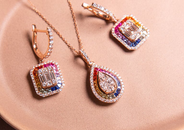Diamond necklace and earrings