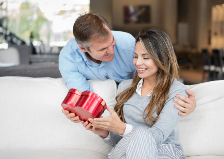 Jewellery fot anniversary gift