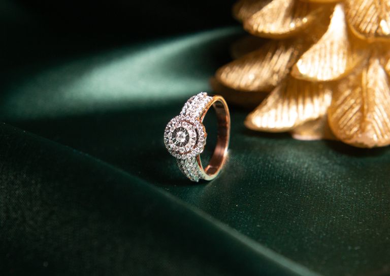 Rose gold ring with diamonds